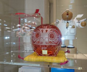 江戸切子のだるまさん